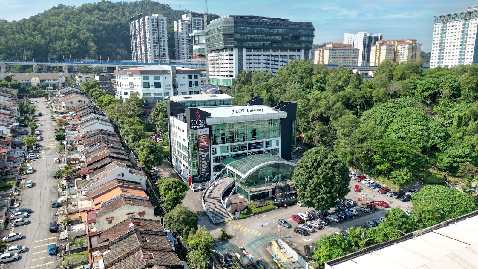 Campus thumbnail 1